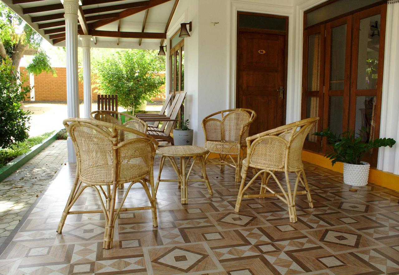 Naturehawks Safari Villa Tissamaharama Dış mekan fotoğraf